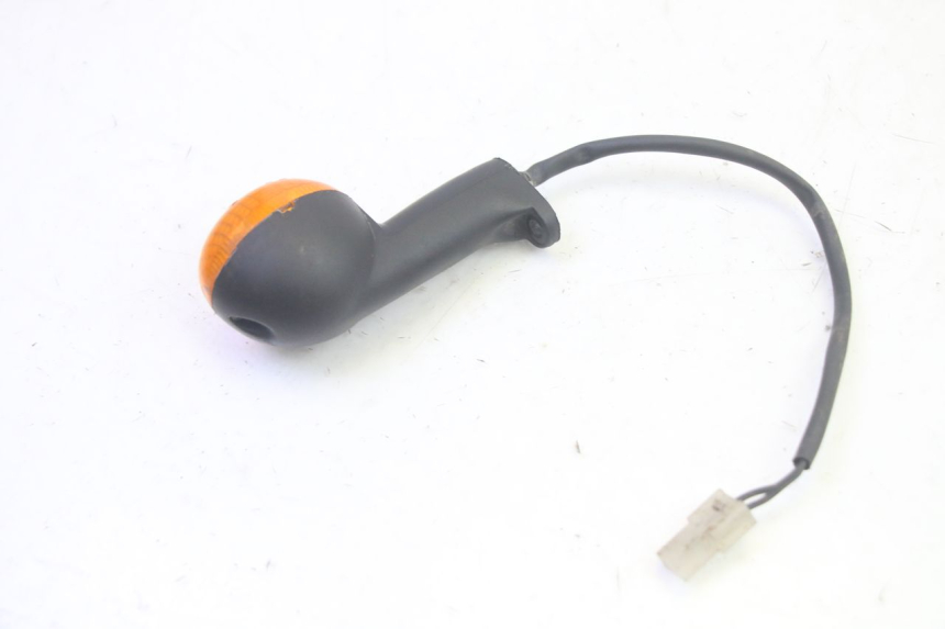 photo de LEFT REAR TURN SIGNAL PEUGEOT LUDIX 50 (2005 - 2007) - Zoom on usage condition