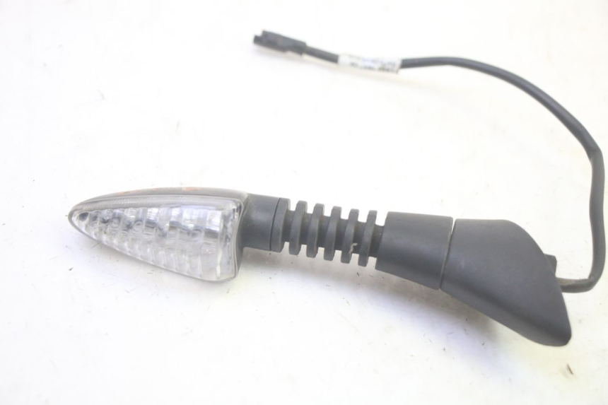 photo de REAR LEFT TURN SIGNAL PIAGGIO MP3 HPE 350 (2018 - 2020) - Component detail