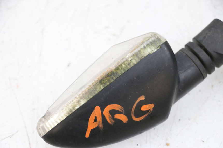 photo de REAR LEFT TURN SIGNAL PIAGGIO NEW TYPHOON 50 (2018 - 2021) - Zoom on usage condition