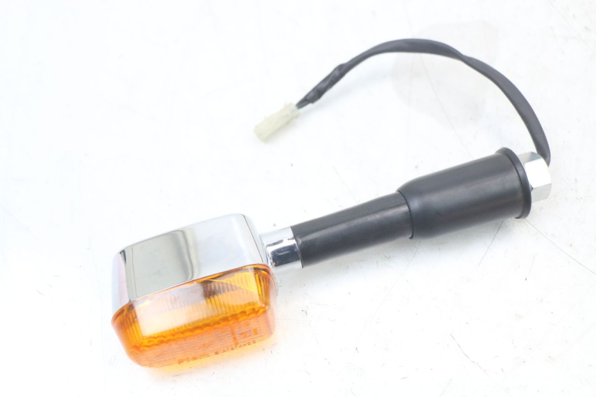 photo de REAR LEFT TURN SIGNAL ROYAL ENFIELD CONTINENTAL GT 650 (2019 - 2024)