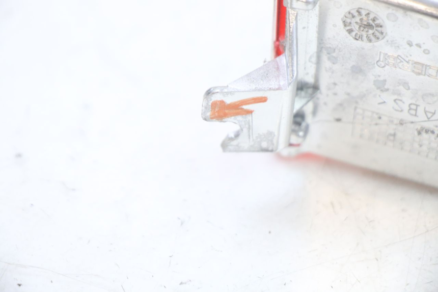 photo de LEFT REAR TURN SIGNAL PIAGGIO XEVO - X EVO 125 (2007 - 2016) - Fixing points details