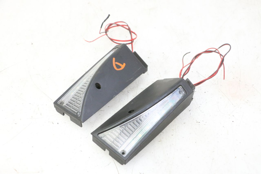 photo de REAR TURN SIGNAL HITWAY H5 1