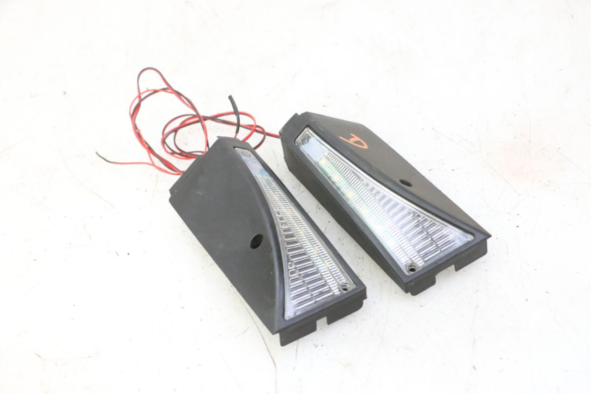 photo de REAR TURN SIGNAL HITWAY H5 1