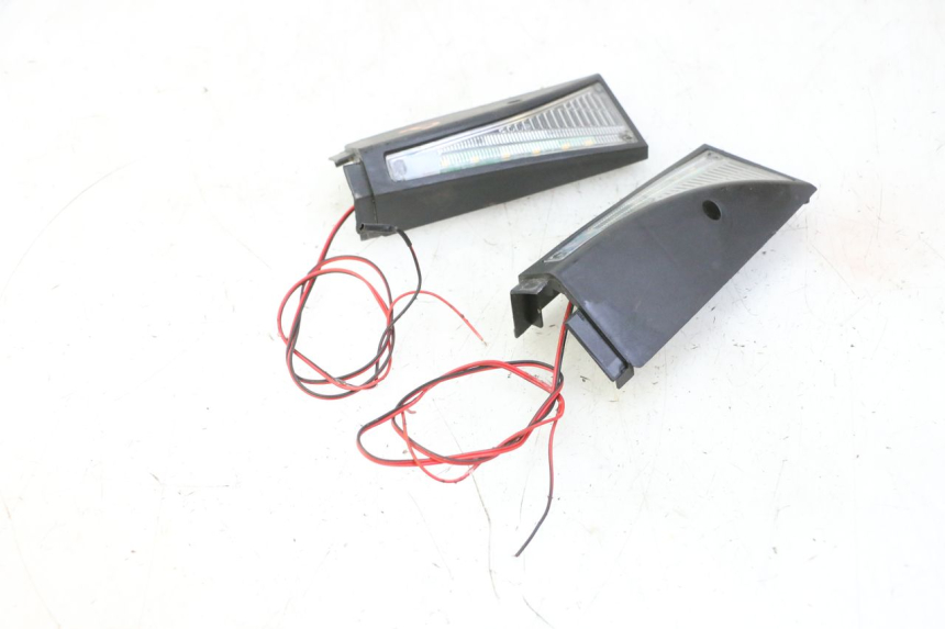 photo de REAR TURN SIGNAL HITWAY H5 1