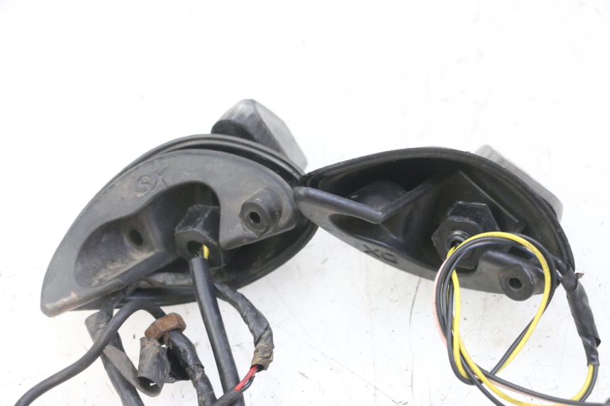 photo de REAR TURN SIGNAL PIAGGIO MP3 LT 400 (2007 - 2012)
