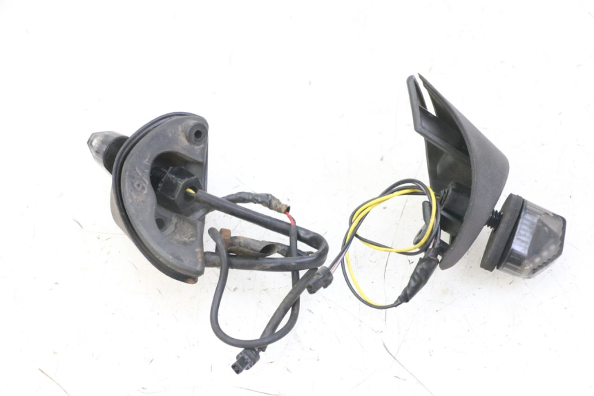 photo de REAR TURN SIGNAL PIAGGIO MP3 LT 400 (2007 - 2012)