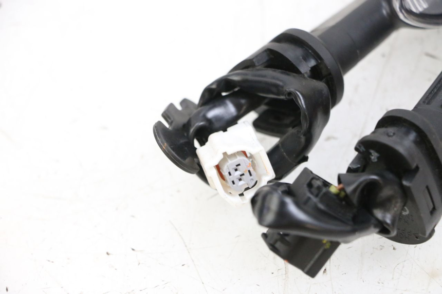 photo de REAR TURN SIGNAL YAMAHA NEO'S CORE 1 (2022 - 2026) - Technical close-up