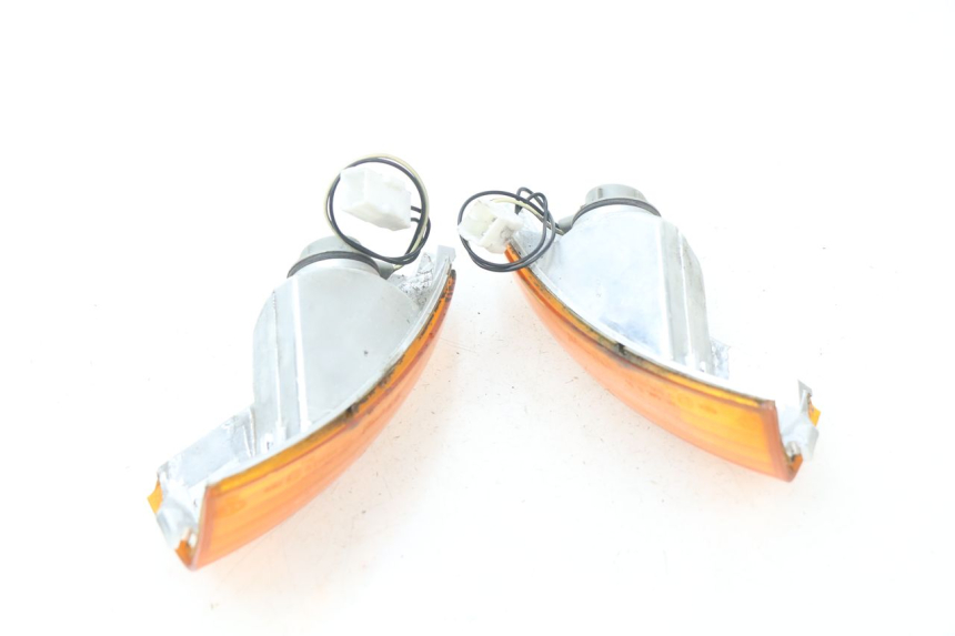 photo de REAR TURN SIGNAL PIAGGIO FLY 2T 50 (2004 - 2017)