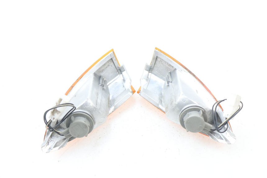 photo de REAR TURN SIGNAL PIAGGIO FLY 2T 50 (2004 - 2017)