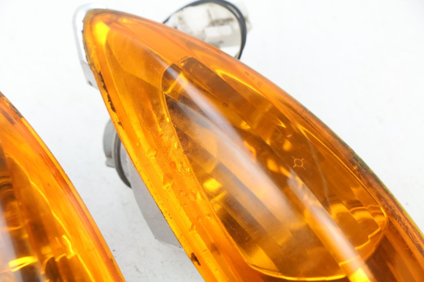 photo de REAR TURN SIGNAL PIAGGIO FLY 2T 50 (2004 - 2017)