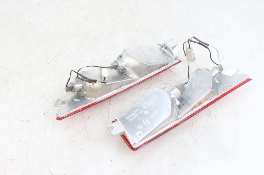photo de REAR TURN SIGNAL PIAGGIO XEVO - X EVO 125 (2007 - 2016)