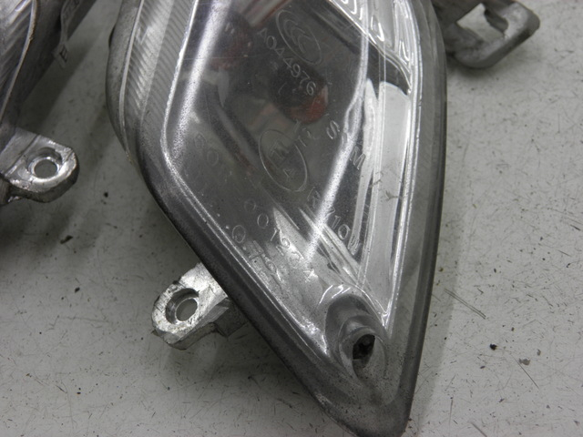 photo de REAR TURN SIGNAL SYM FIDDLE 50 (2008 - 2010) - Surface and material condition