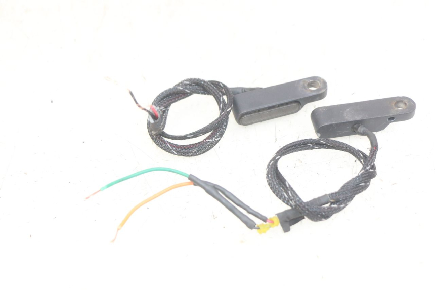 photo de REAR TURN SIGNAL DAELIM VL DAYSTAR 125 (2000 - 2011)