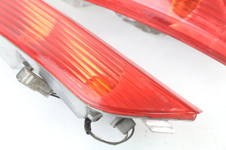 photo de REAR TURN SIGNAL PIAGGIO XEVO - X EVO 125 (2007 - 2016)