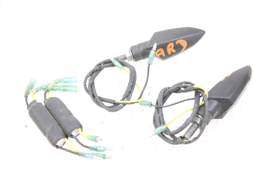 photo de REAR TURN SIGNAL YAMAHA XJ6 ABS 600 (2008 - 2016)