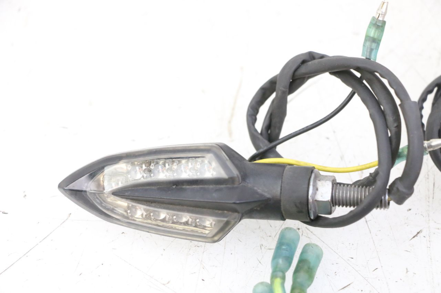 photo de REAR TURN SIGNAL YAMAHA XJ6 ABS 600 (2008 - 2016)