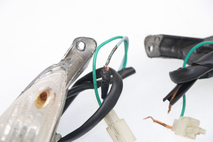 photo de FRONT TURN SIGNAL BAOTIAN TRAVEL SPIRIT 50 (2010 - 2012)