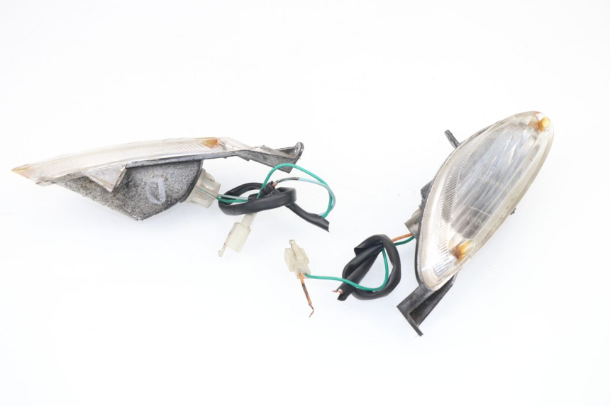 photo de FRONT TURN SIGNAL BAOTIAN TRAVEL SPIRIT 50 (2010 - 2012)