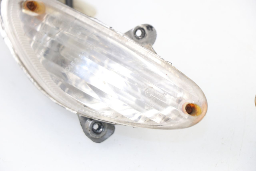 photo de FRONT TURN SIGNAL BAOTIAN TRAVEL SPIRIT 50 (2010 - 2012)