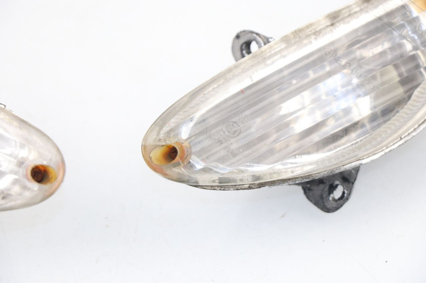 photo de FRONT TURN SIGNAL BAOTIAN TRAVEL SPIRIT 50 (2010 - 2012)