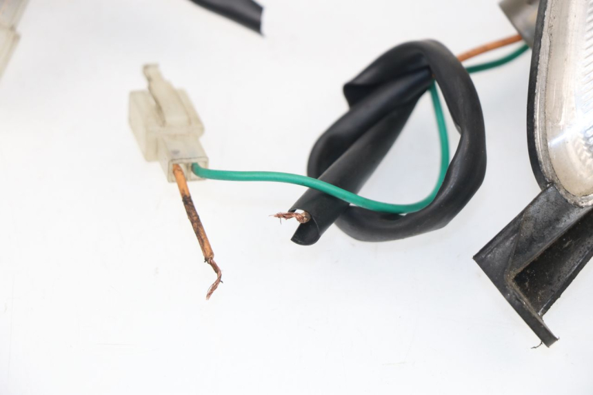 photo de FRONT TURN SIGNAL BAOTIAN TRAVEL SPIRIT 50 (2010 - 2012)