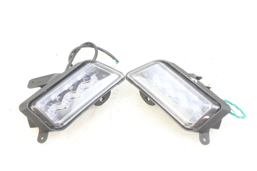 photo de FRONT TURN SIGNAL ORCAL CAVARO 4T 50 (2019 - 2023)