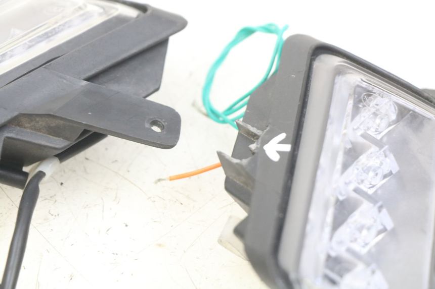 photo de FRONT TURN SIGNAL ORCAL CAVARO 4T 50 (2019 - 2023)