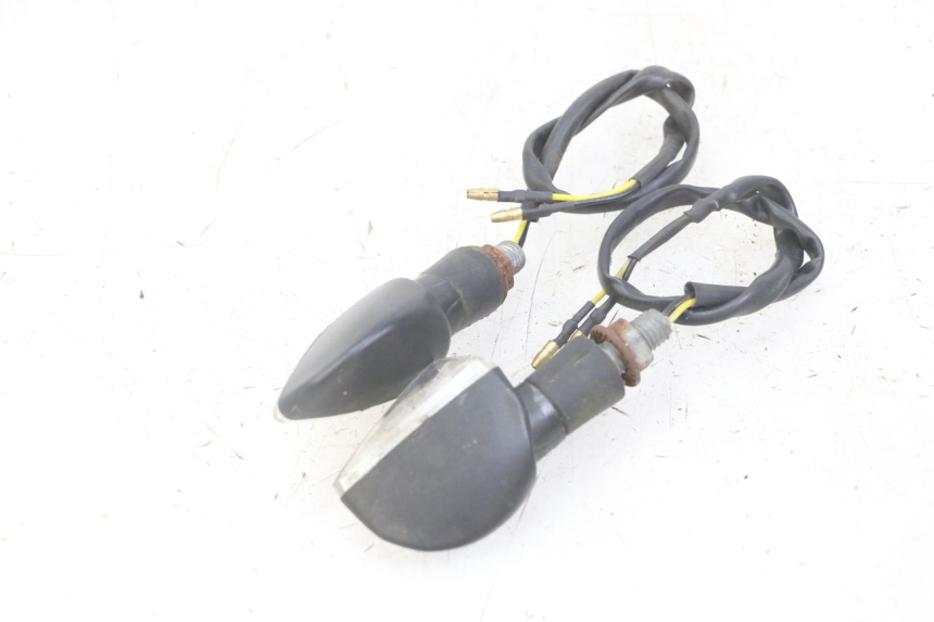 photo de FRONT TURN SIGNAL HONDA CBF 500 (2004 - 2007)
