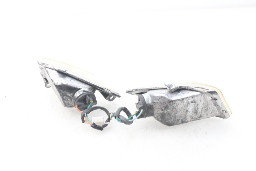 photo de FRONT TURN SIGNAL DAELIM S4 50 (2010 - 2015)