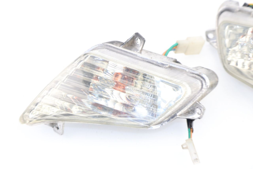 photo de FRONT TURN SIGNAL GOWINN DOLCE VITA 125 (2007 - 2013)