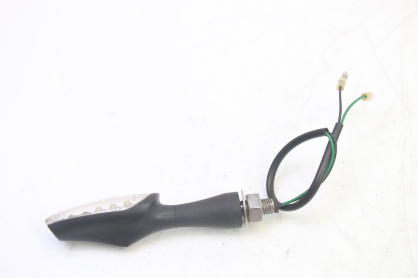 photo de FRONT RIGHT TURN SIGNAL QUADRO 4 4D 350 (2015 - 2018)