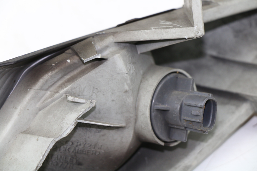 photo de FRONT RIGHT TURN SIGNAL SUZUKI AN BURGMAN 400 (1999 - 2005)