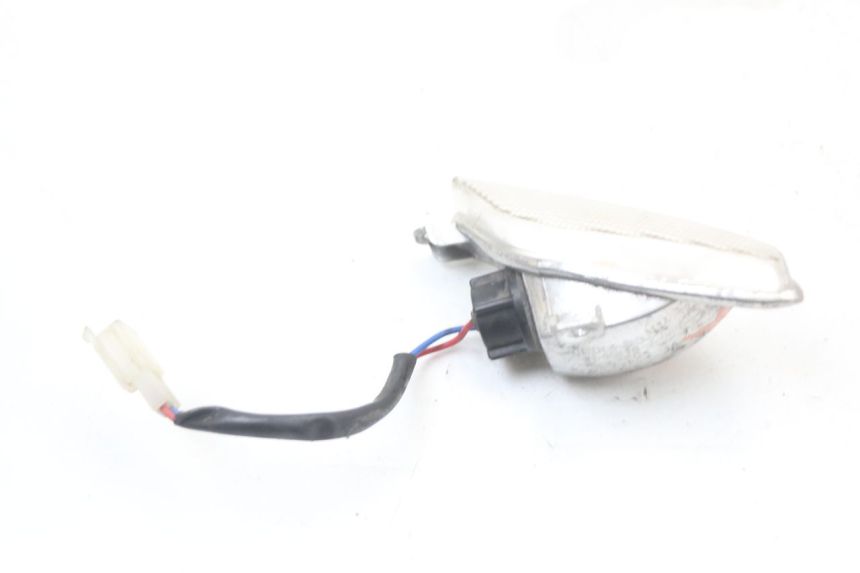 photo de FRONT RIGHT TURN SIGNAL APRILIA SR MOTARD 50 (2012 - 2018)