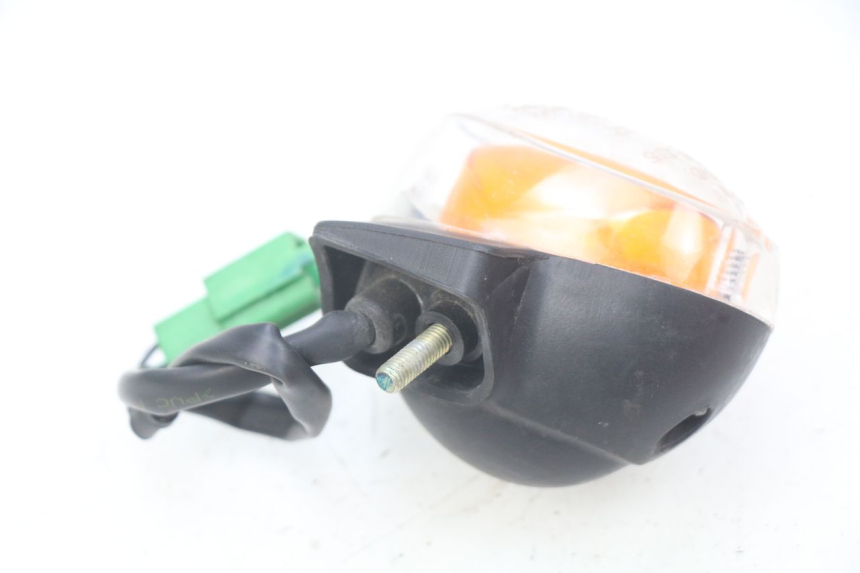 photo de RIGHT FRONT TURN SIGNAL MBK BOOSTER SPIRIT 50 (2004 - 2017)