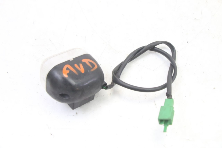 photo de FRONT RIGHT TURN SIGNAL MBK BOOSTER SPIRIT NAKED 50 (2004 - 2017)
