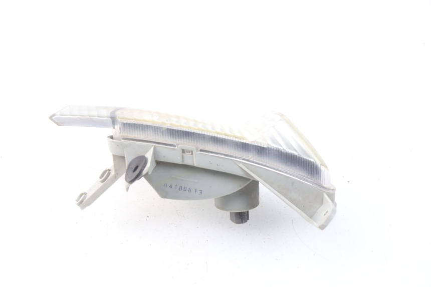 photo de RIGHT FRONT TURN SIGNAL SUZUKI BURGMAN 125 (2007 - 2014)