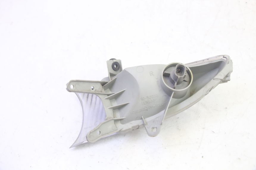 photo de RIGHT FRONT TURN SIGNAL SUZUKI BURGMAN 125 (2007 - 2014) - Product overview