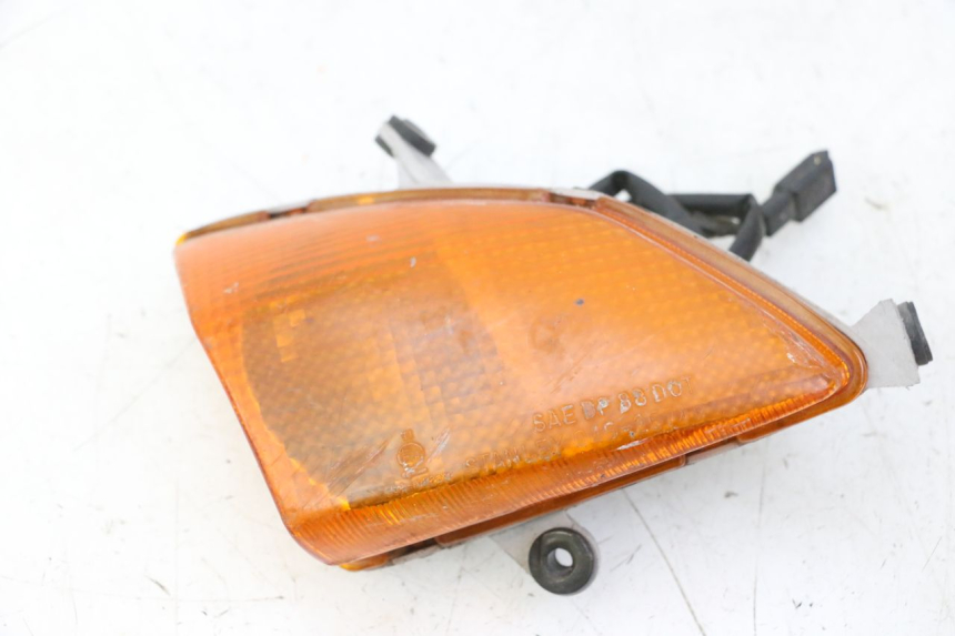 photo de FRONT RIGHT TURN SIGNAL HONDA CBR F SC25 1000 (1989 - 1992)