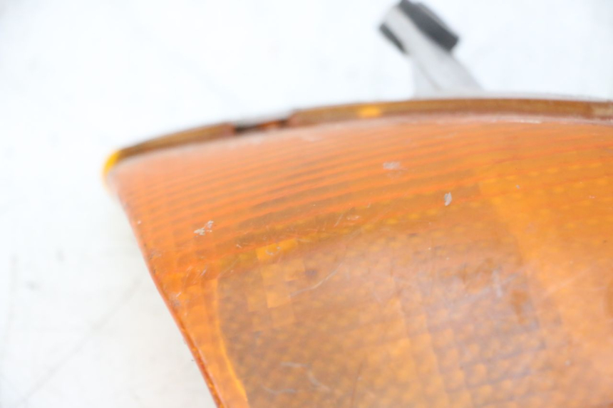 photo de FRONT RIGHT TURN SIGNAL HONDA CBR F SC25 1000 (1989 - 1992)