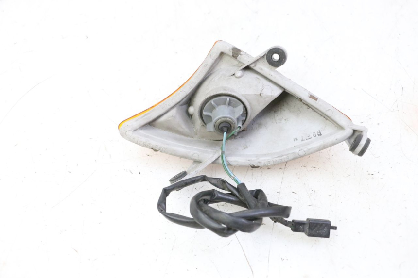 photo de FRONT RIGHT TURN SIGNAL HONDA CBR F SC25 1000 (1989 - 1992)