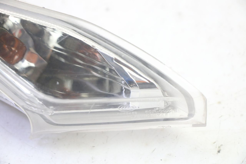 photo de RIGHT FRONT TURN SIGNAL SYM CROX 4T 50 (2016 - 2023) - Zoom on usage condition