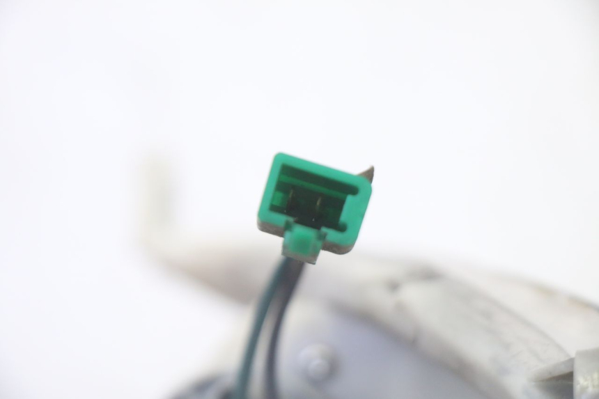 photo de FRONT RIGHT TURN SIGNAL YAMAHA CYGNUS X INJECTION 125 (2007 - 2013)