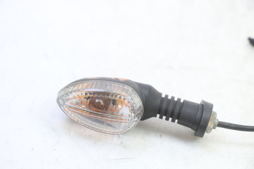 photo de FRONT RIGHT TURN SIGNAL PIAGGIO MP3 RL 250 (2007 - 2010)