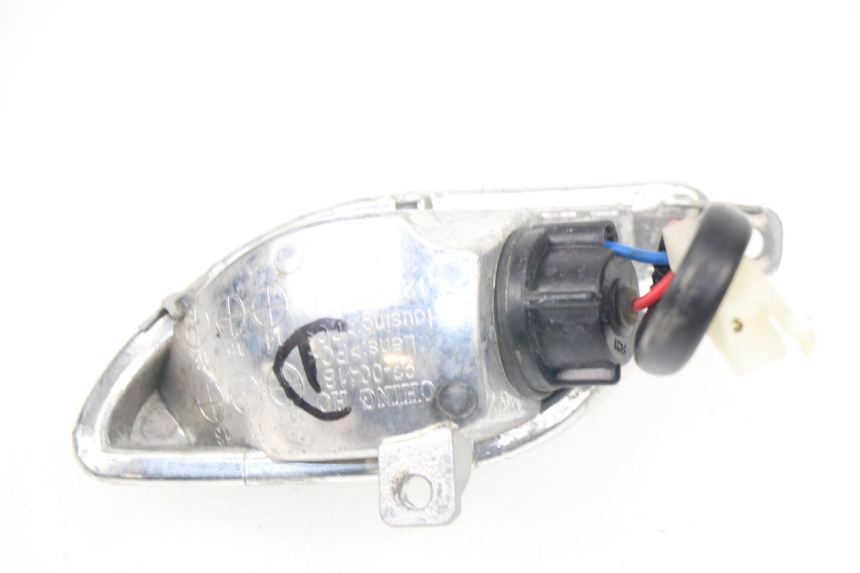 photo de FRONT RIGHT TURN SIGNAL PIAGGIO NEW TYPHOON 50 (2018 - 2021)