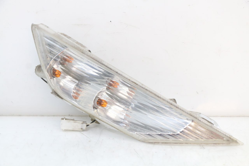 photo de RIGHT FRONT TURN SIGNAL PIAGGIO X8 125 (2004 - 2007)