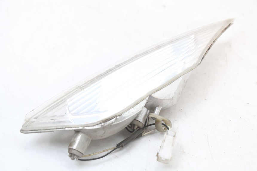 photo de RIGHT FRONT TURN SIGNAL PIAGGIO X8 125 (2004 - 2007)