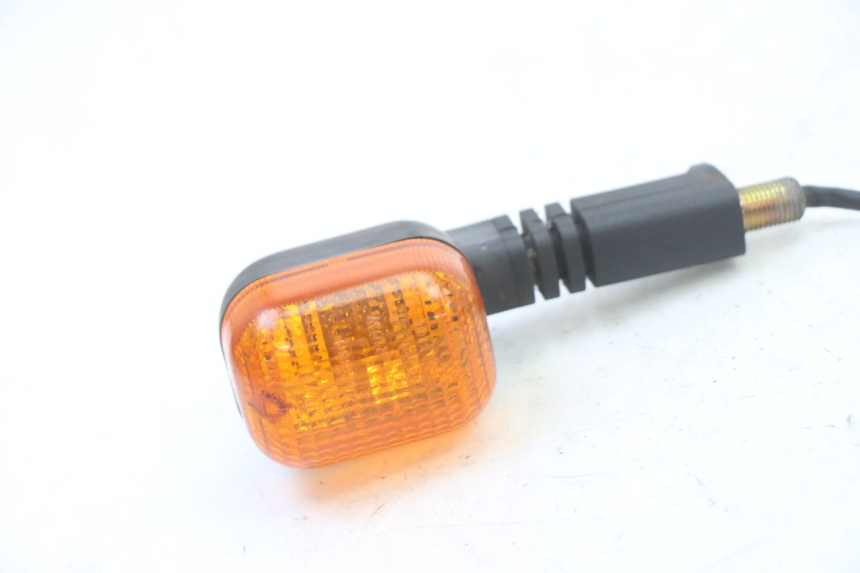 photo de FRONT RIGHT TURN SIGNAL TRIUMPH SPRINT 900 (1995 - 1998)
