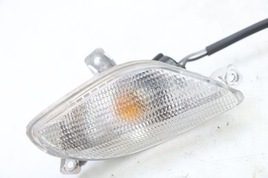 photo de FRONT RIGHT TURN SIGNAL APRILIA SR 2T 50 (2018 - 2022)
