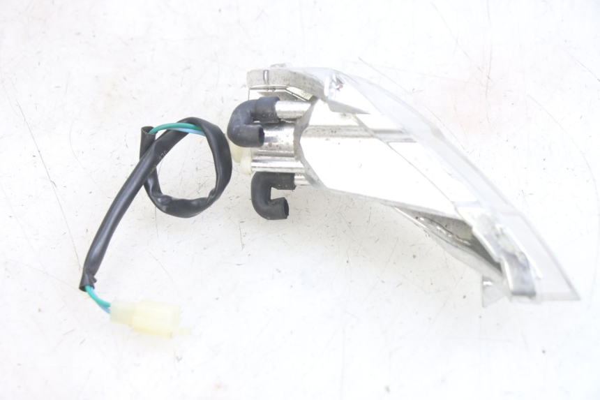 photo de FRONT RIGHT TURN SIGNAL PEUGEOT TWEET 4T 50 (2014 - 2019)