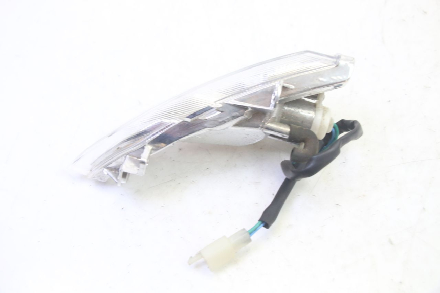 photo de FRONT RIGHT TURN SIGNAL PEUGEOT TWEET PRO EFI 4T 50 (2021 - 2022)